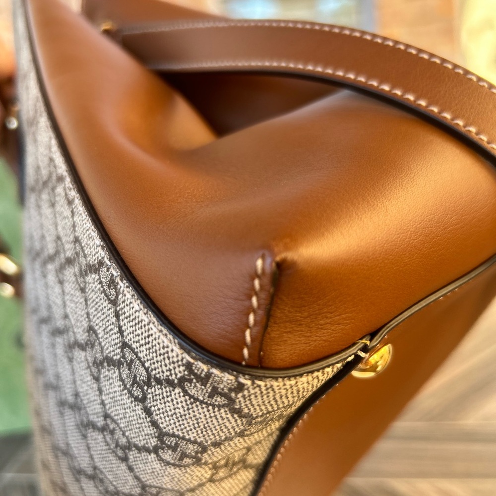 GUCCI GG Supreme Top Handle Bag - Picture 6 of 16